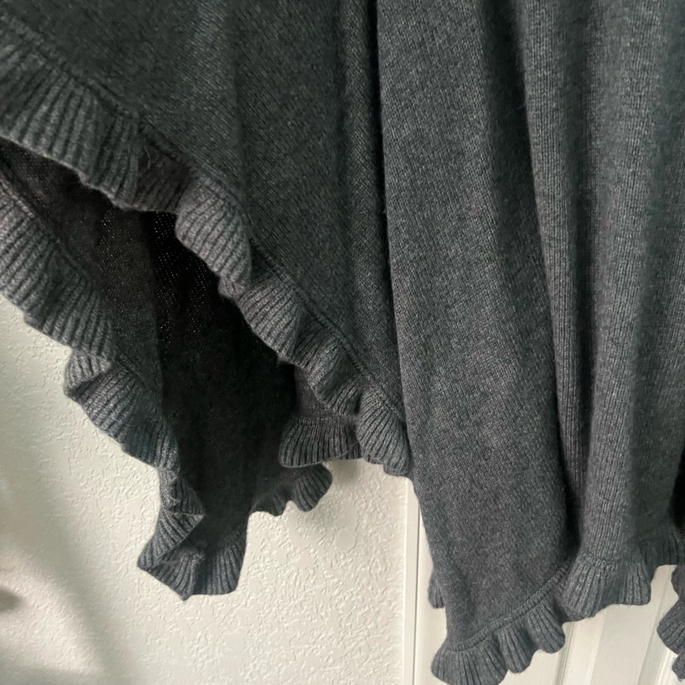 Ugg Jacey Turtleneck Ruffle Gray Sweater Turtleneck Poncho - Picture 7 of 8